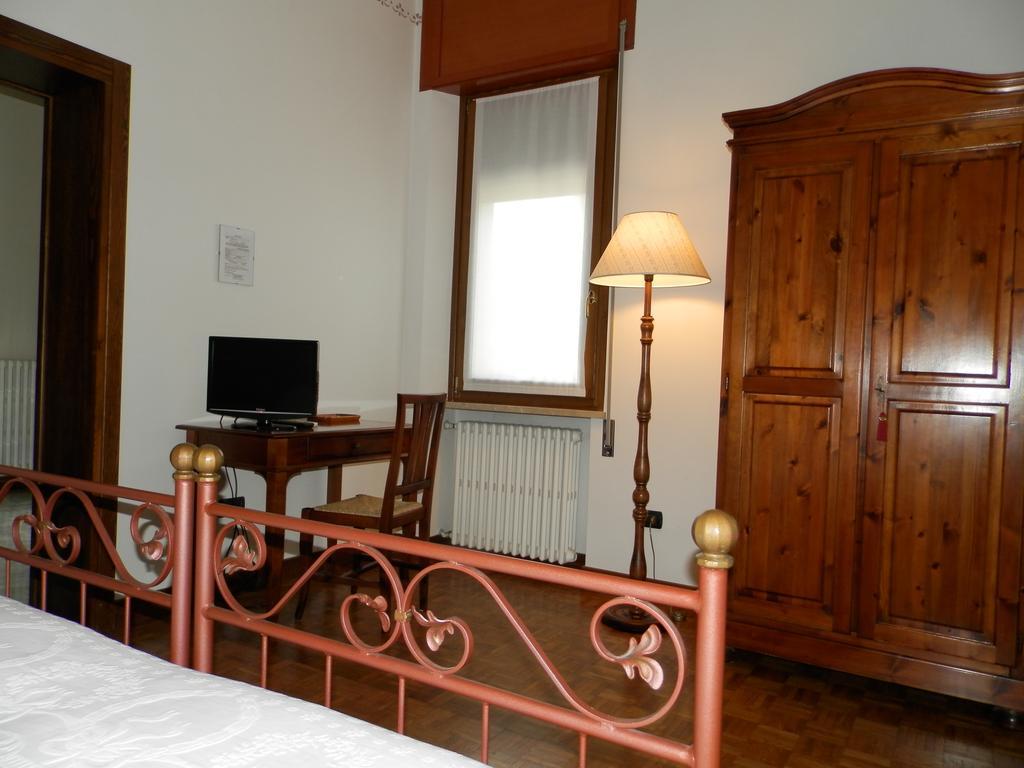 Agriturismo Ca Rossa Pegognaga Δωμάτιο φωτογραφία